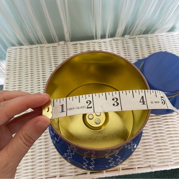 Three Tier Bear Storage Tin Can - Picture 17 of 17